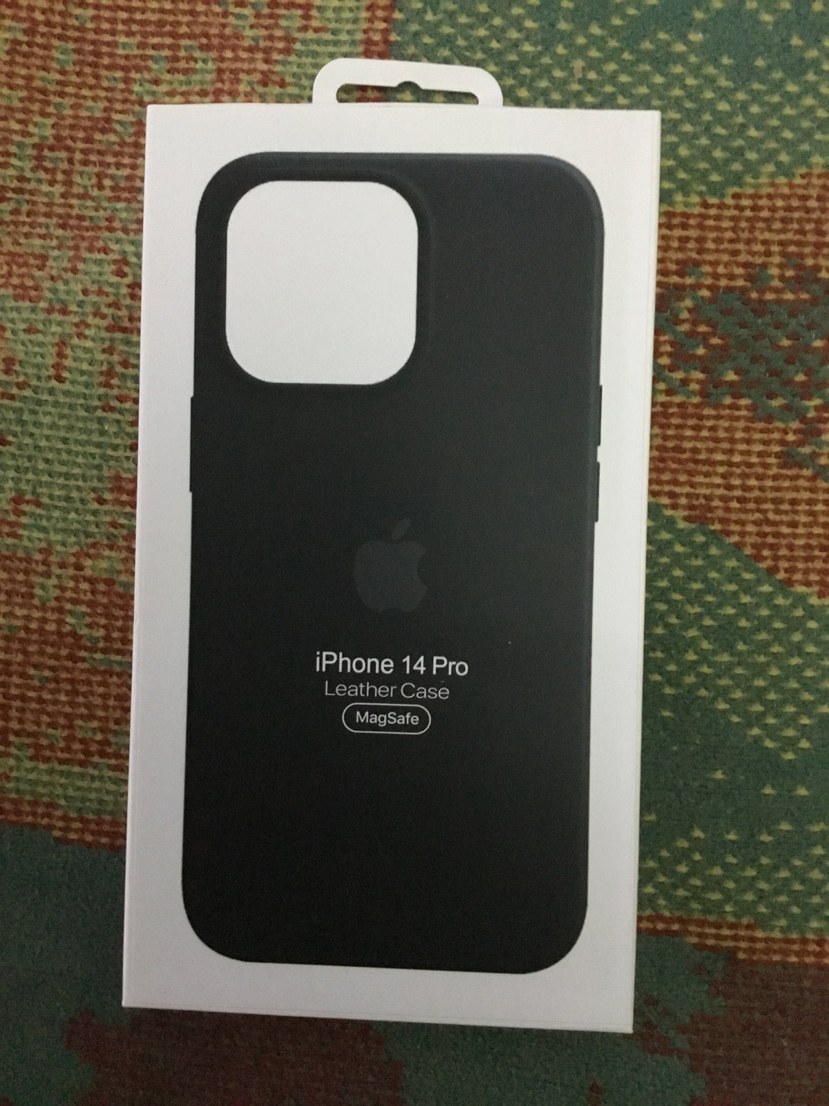 Coque Apple en cuir premium MagSafe pour iPhone 14 Pro - Originale et Élégante