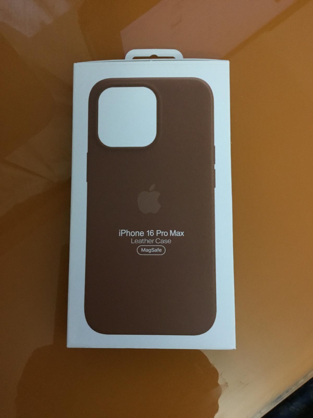 Apple Lederhülle mit MagSafe für iPhone 16 Pro Max – Premium Echtleder Case