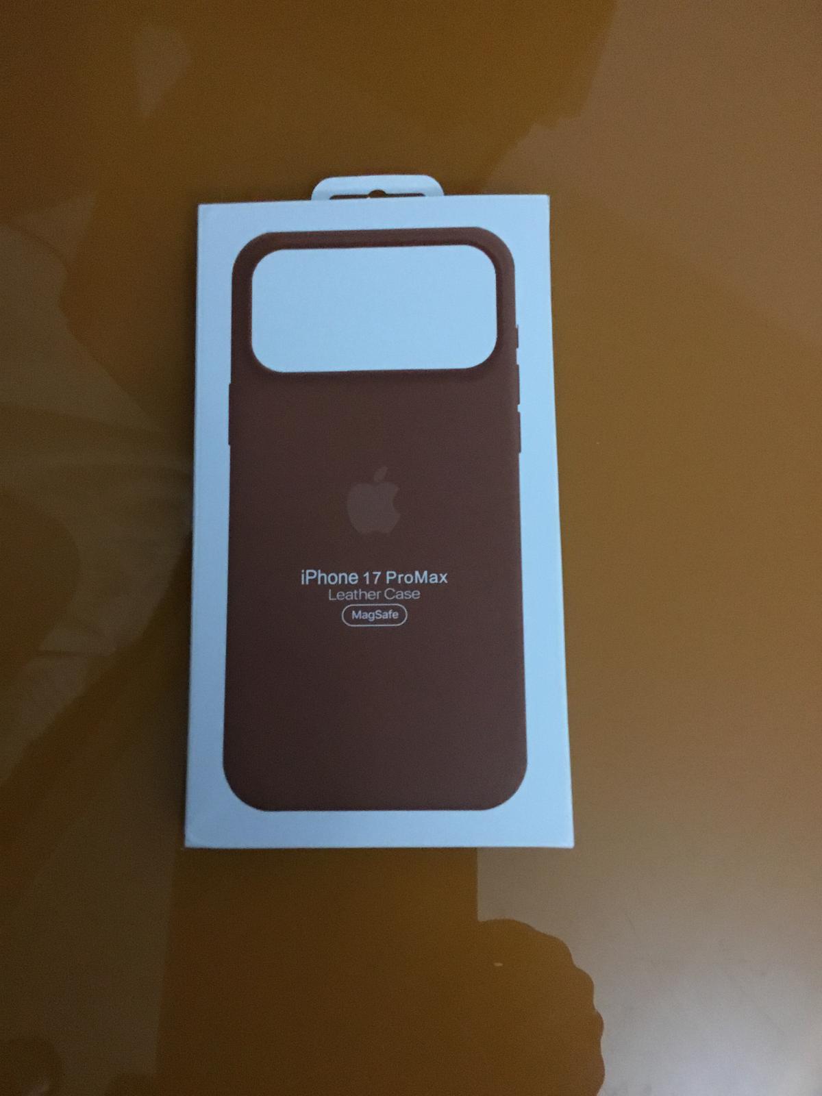 Apple Lederhülle mit MagSafe für iPhone 17 Pro Max – Premium Echtleder Case