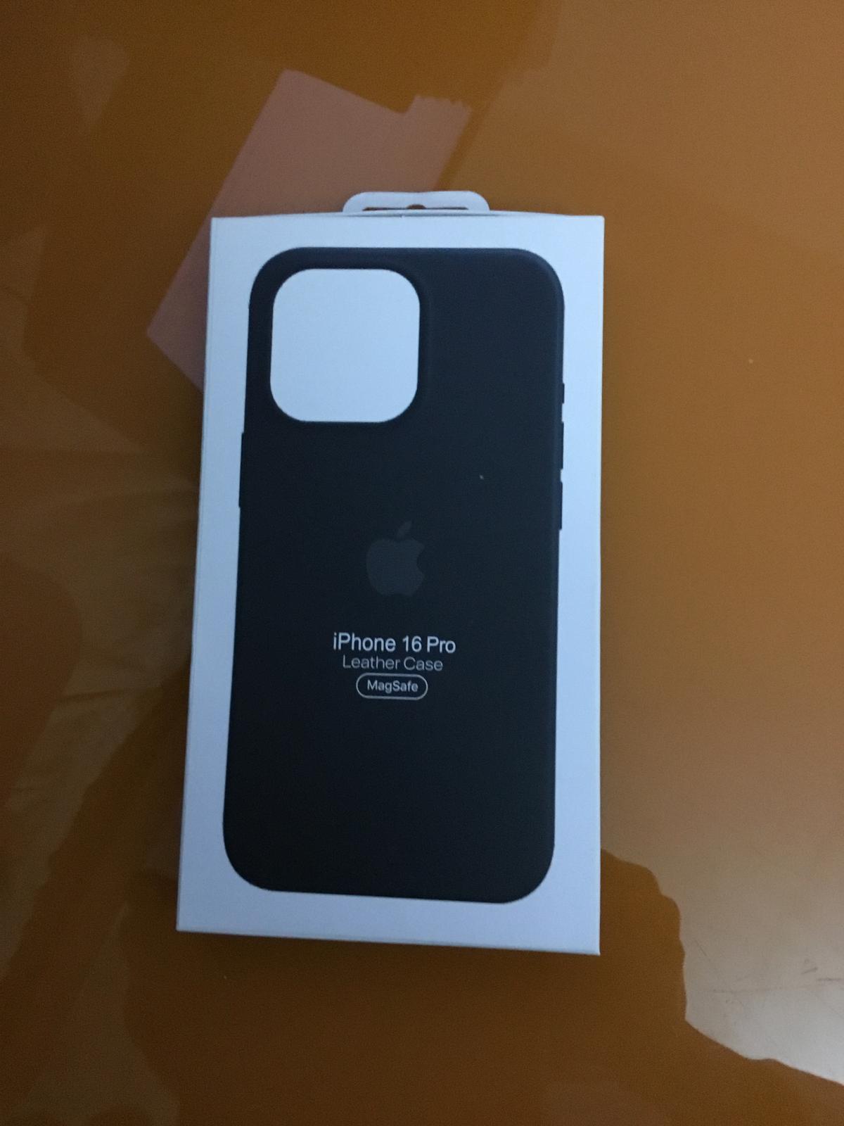 Coque en cuir premium MagSafe pour iPhone 16 Pro - Originale et Élégante
